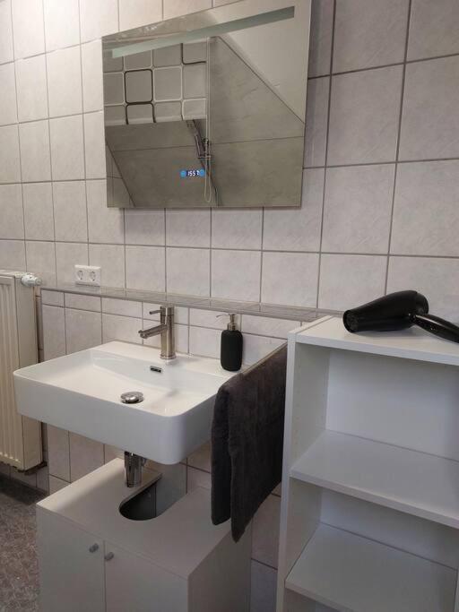 Rooftop Apartmens Ulm - Komfortable Neue Gemeinschaftsunterkunft Im Herzen Von Ulm - Raum 3 Eksteriør billede